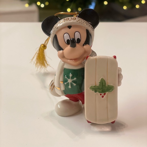 Mickey Christmas  Ornament - Picture 7 of 7